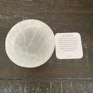 3mm Selenite bowl
